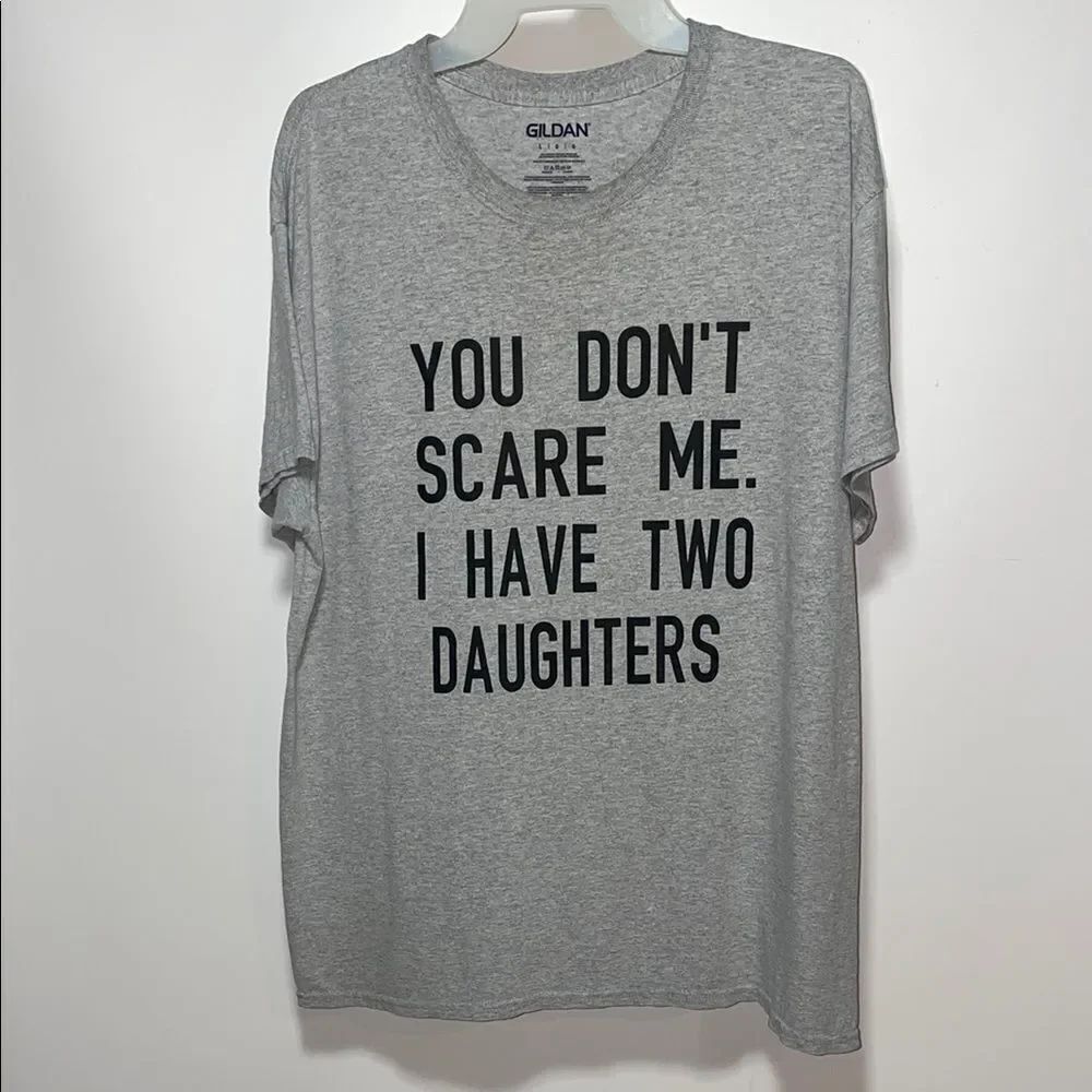 Gildan Gray Short Sleeve Tee Casual Crew Neck